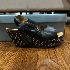 John Fluevog 6.5 Women’s Sandals